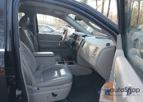 2009 Chrysler Aspen Limited из США, поврежденный, VIN 1A8HW58T79F715504